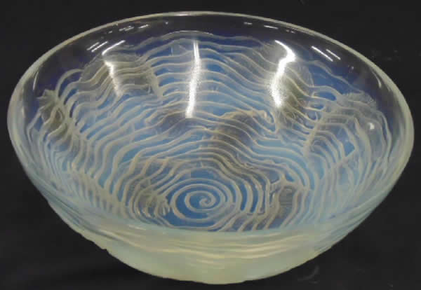 R. Lalique Dauphins Coupe
