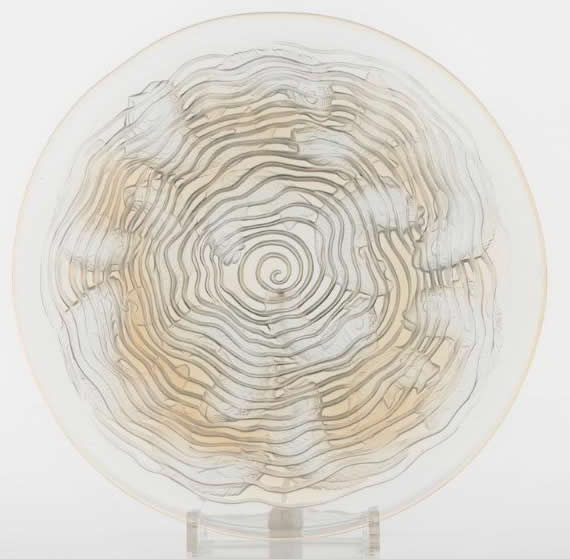 R. Lalique Dauphins Plate