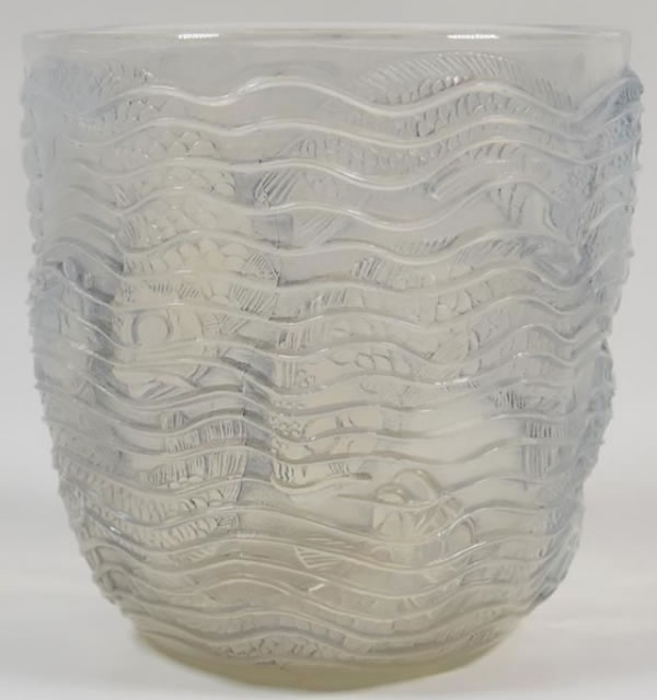 R. Lalique Dauphins Vase