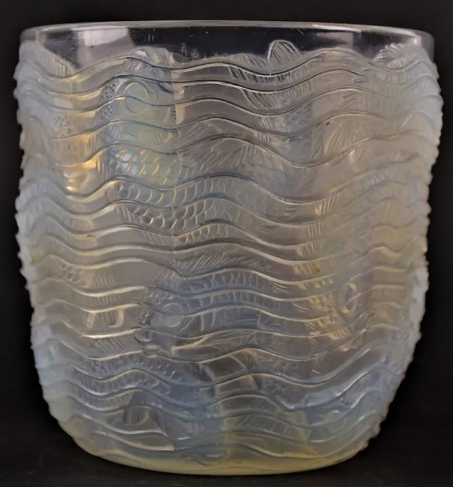R. Lalique Dauphins Vase
