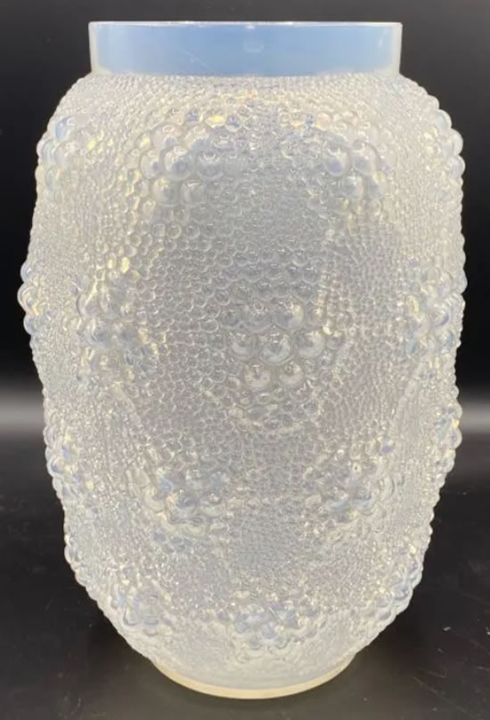R. Lalique Davos Vase