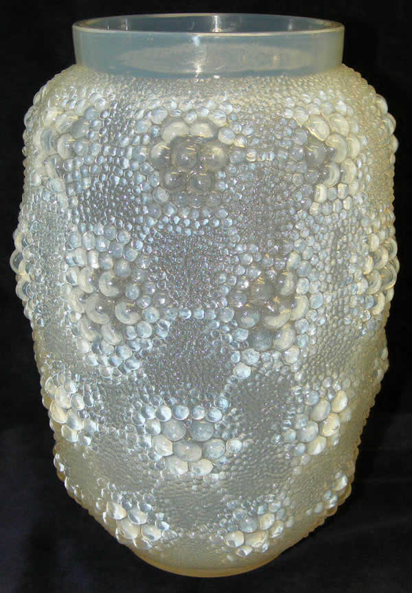R. Lalique Davos Vase