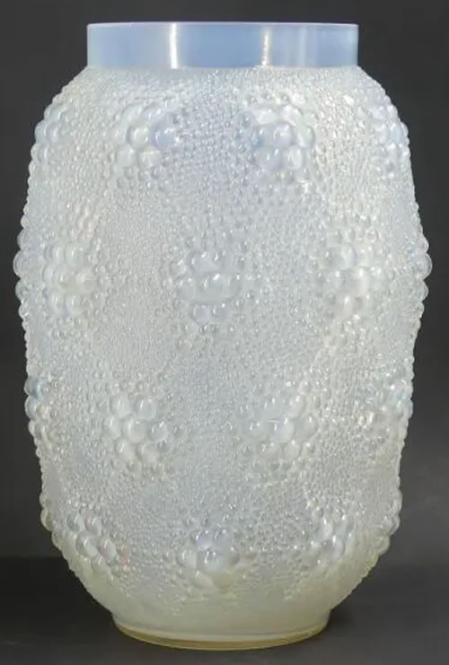 R. Lalique Davos Vase