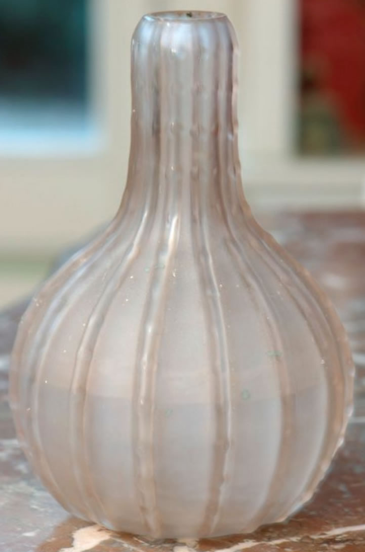 R. Lalique Dentele Vase