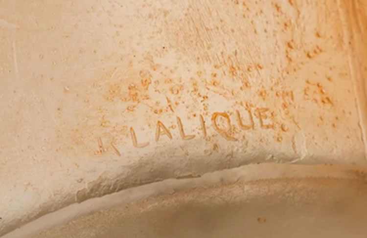 R. Lalique Deux Chardons Cire Perdue Vase 4 of 4