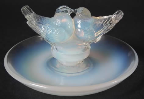 R. Lalique Deux Colombes Cendrier