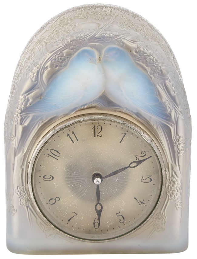 R. Lalique Deux Colombes Clock