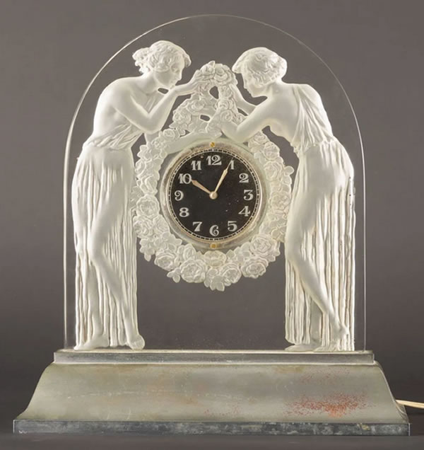 R. Lalique Deux Figurines Clock