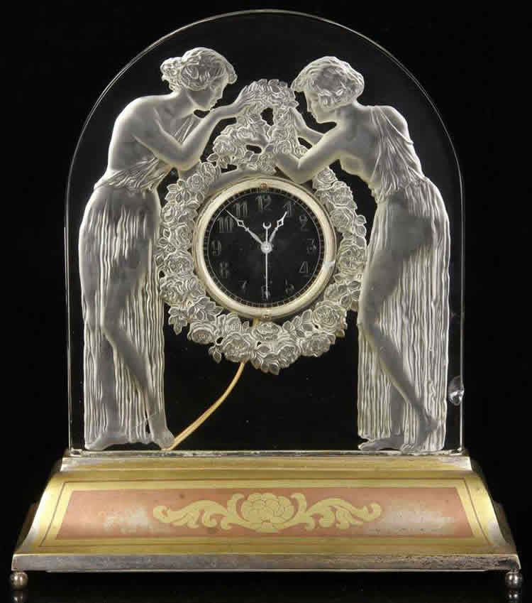 R. Lalique Deux Figurines Clock