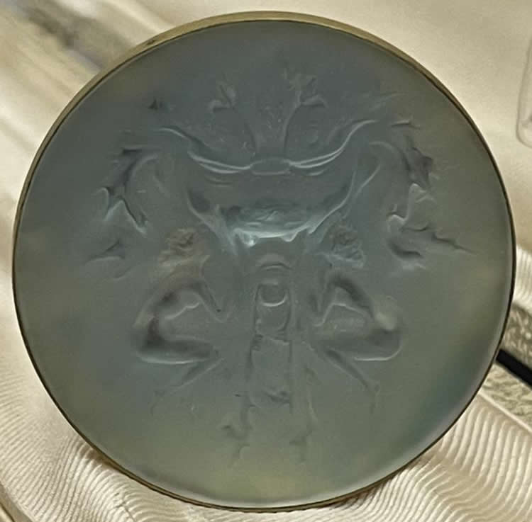R. Lalique Deux Figurines Et Masque Epingle a Chapeau