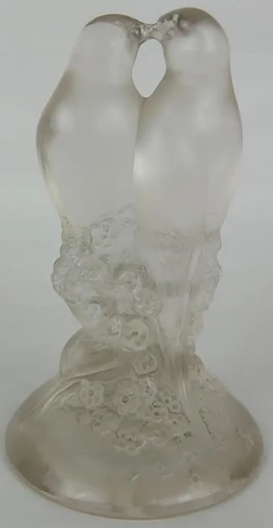 R. Lalique Deux Tourterelles Paperweight