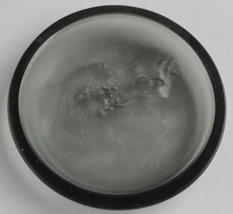 R. Lalique Deux Zephyrs Ashtray
