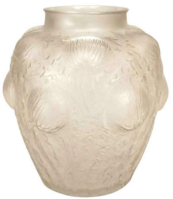 R. Lalique Domremy Vase