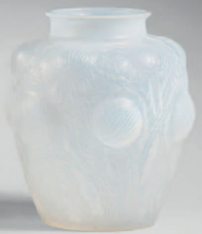 R. Lalique Domremy Vase