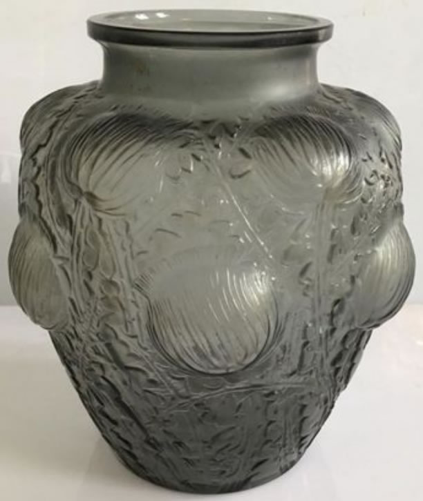 R. Lalique Domremy Vase