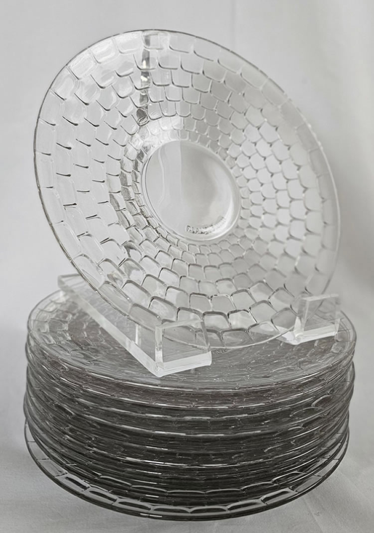 R. Lalique Ecailles Plate