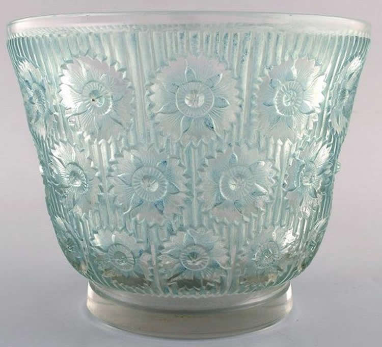 R. Lalique Edelweiss Vase