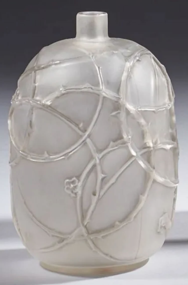 R. Lalique Eglantines Vase