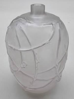R. Lalique Eglantines Vase