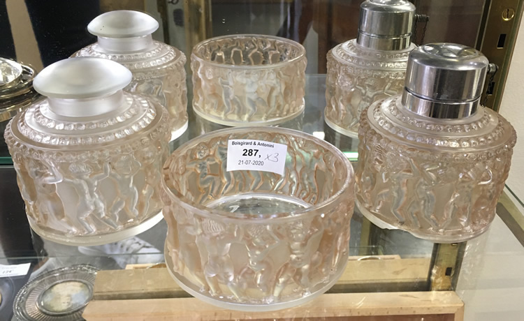 R. Lalique Enfants Garniture De Toilette