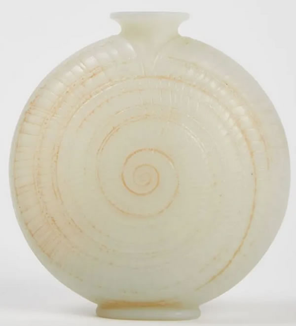 R. Lalique Escargot Vase