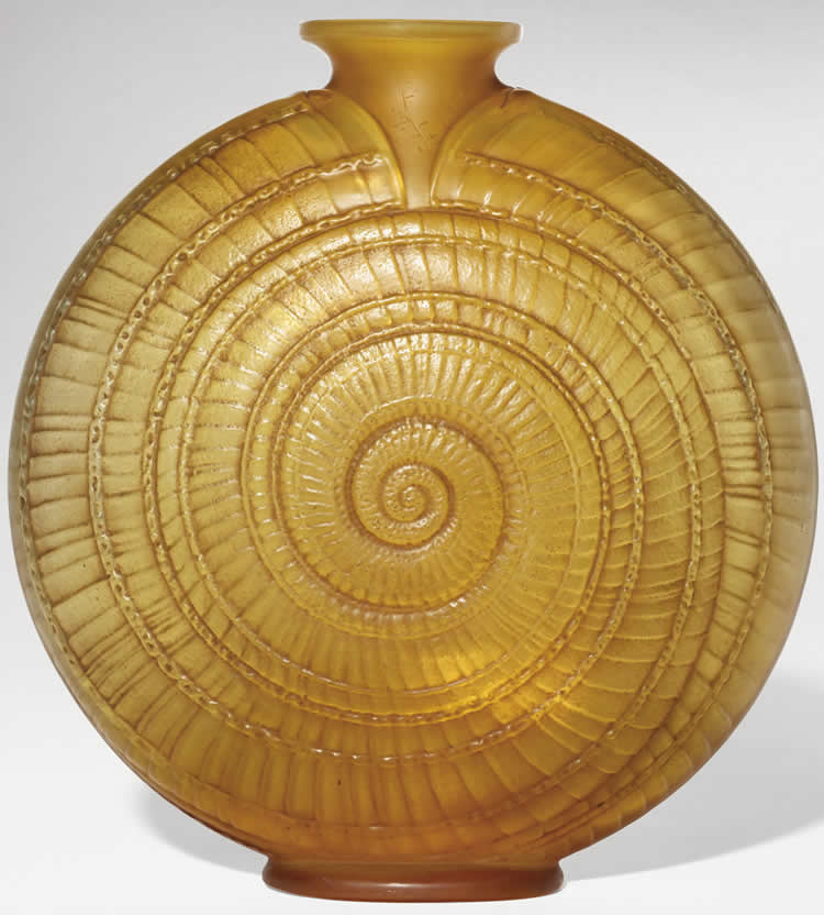 R. Lalique Escargot Vase