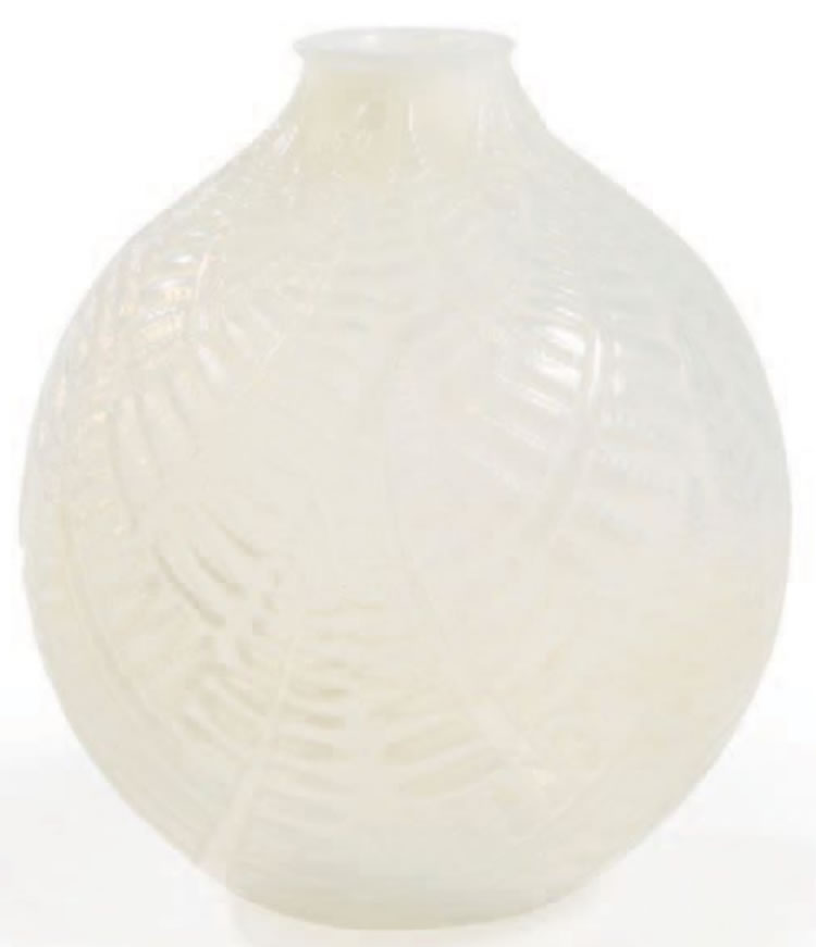 R. Lalique Espalion Vase