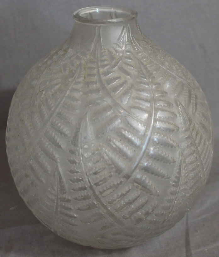 R. Lalique Espalion Vase