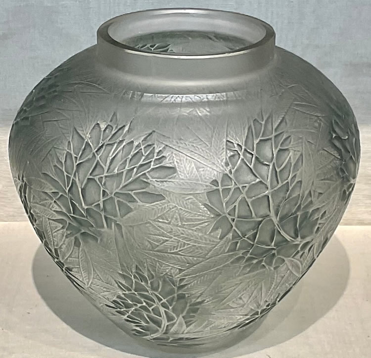 R. Lalique Esterel Vase
