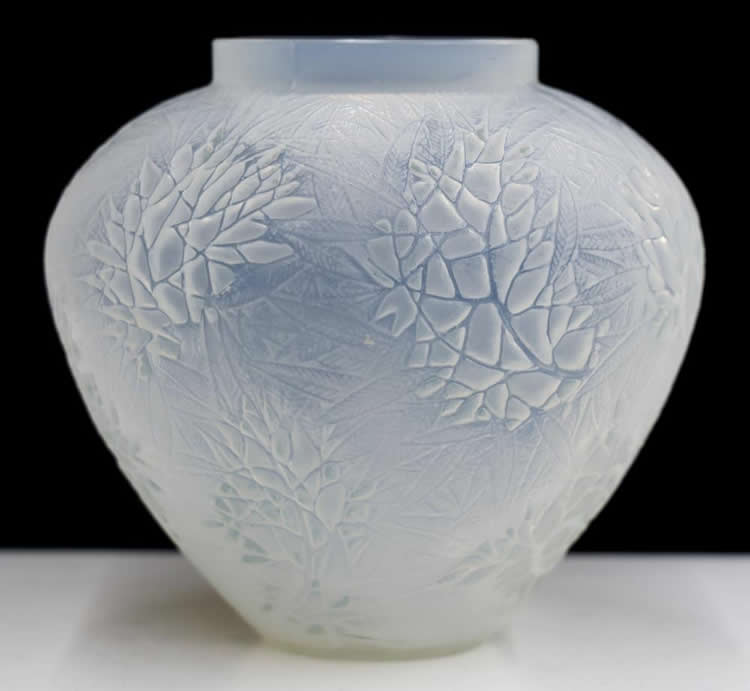 R. Lalique Esterel Vase