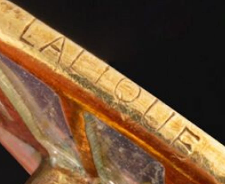 R. Lalique Femme Papillon Brooch 3 of 3