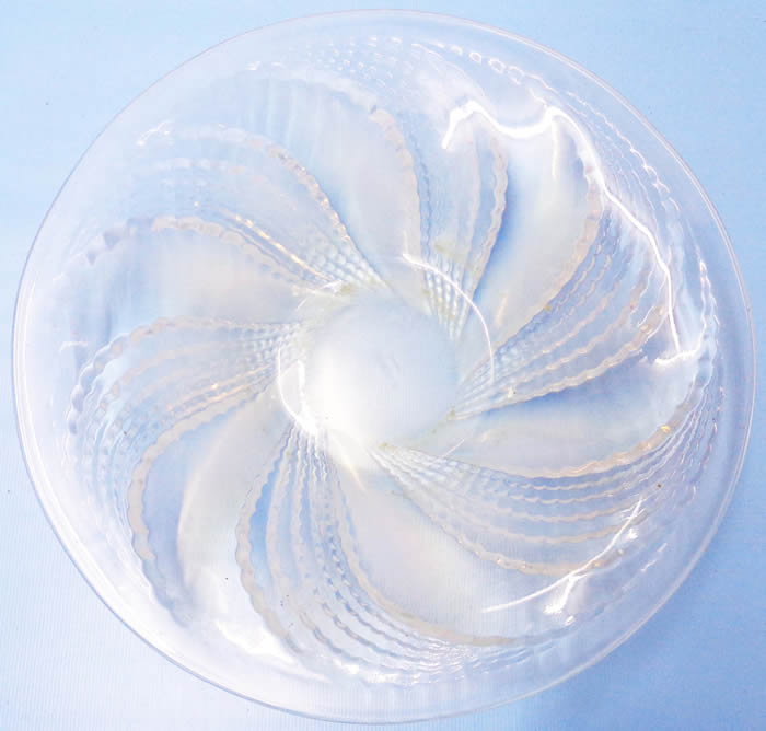 Rene Lalique Fleurons Coupe Ouverte 