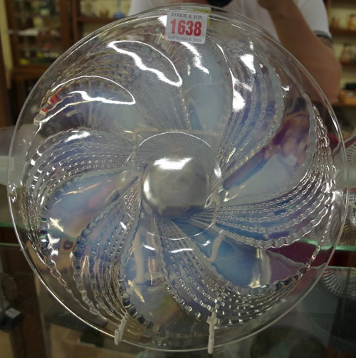 R. Lalique Fleurons Plate