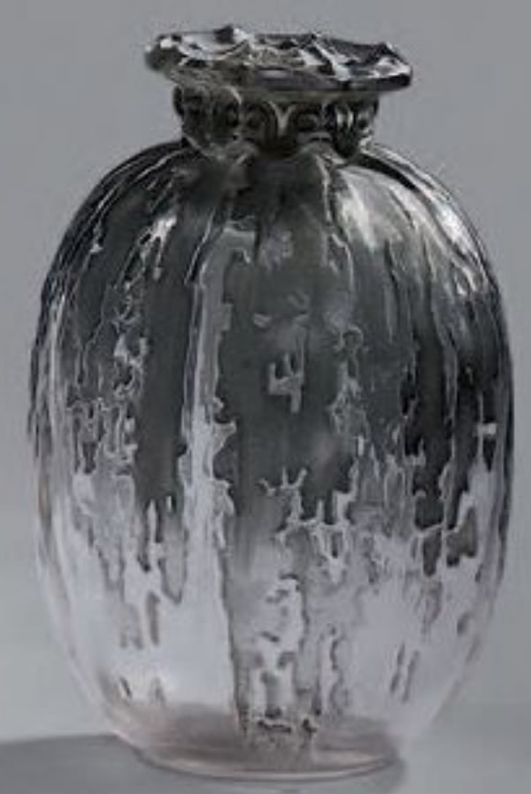 R. Lalique Fontaines Covered Vase