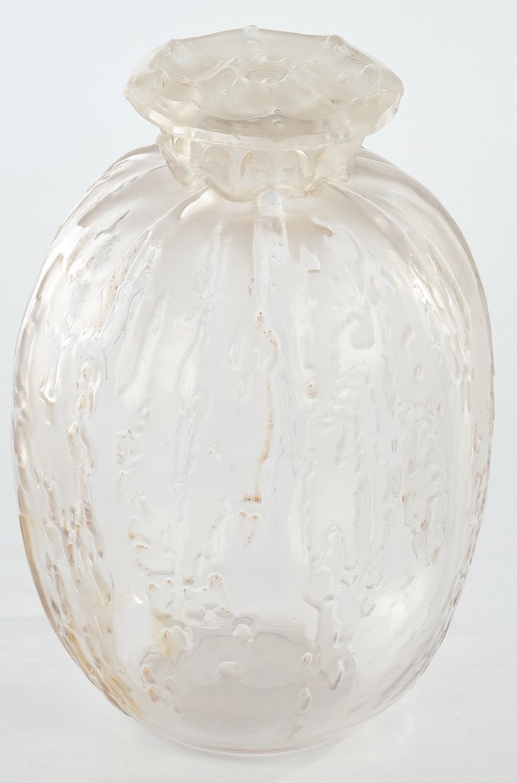 R. Lalique Fontaines Covered Vase
