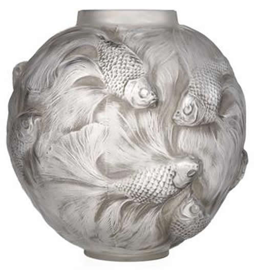 R. Lalique Formose Vase