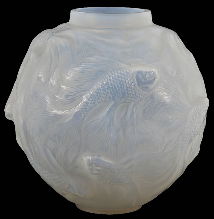 R. Lalique Formose Vase