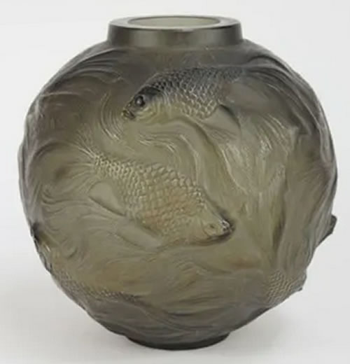 R. Lalique Formose Vase