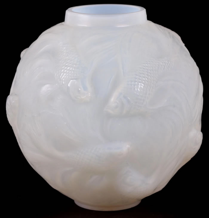 R. Lalique Formose Vase