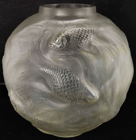 R. Lalique Formose Vase
