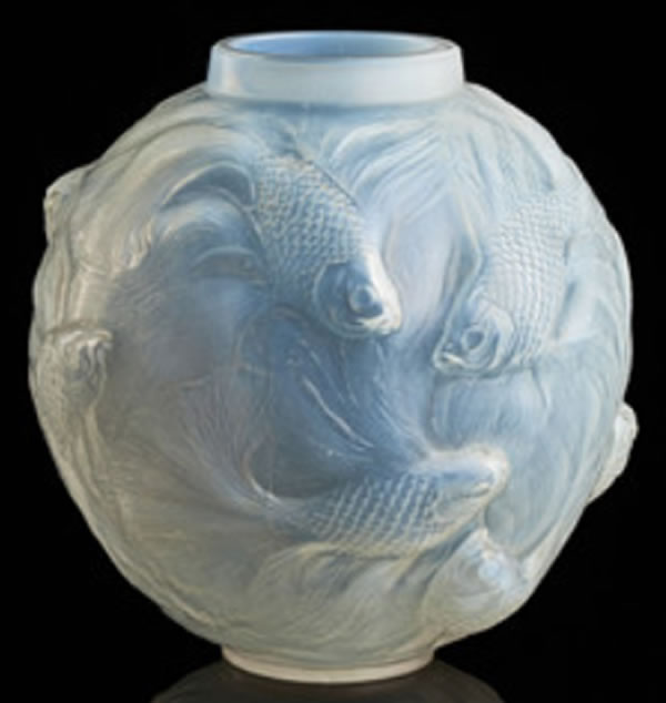 R. Lalique Formose Vase