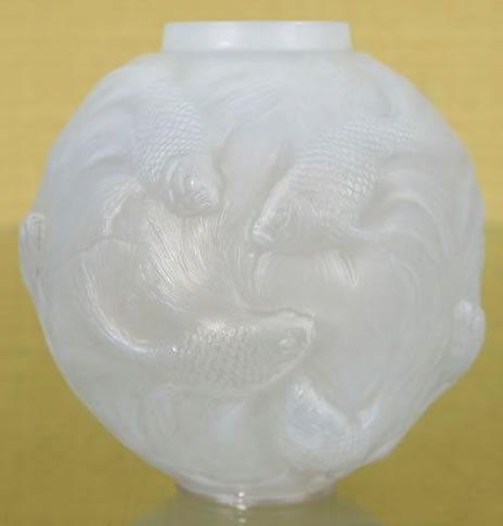 R. Lalique Formose Vase