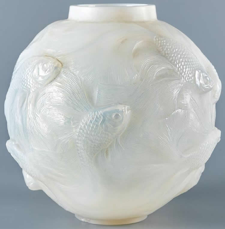 R. Lalique Formose Vase
