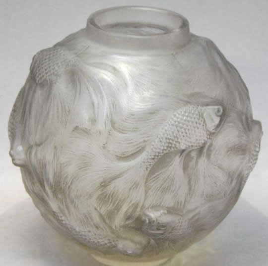 R. Lalique Formose Vase