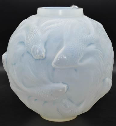 R. Lalique Formose Vase