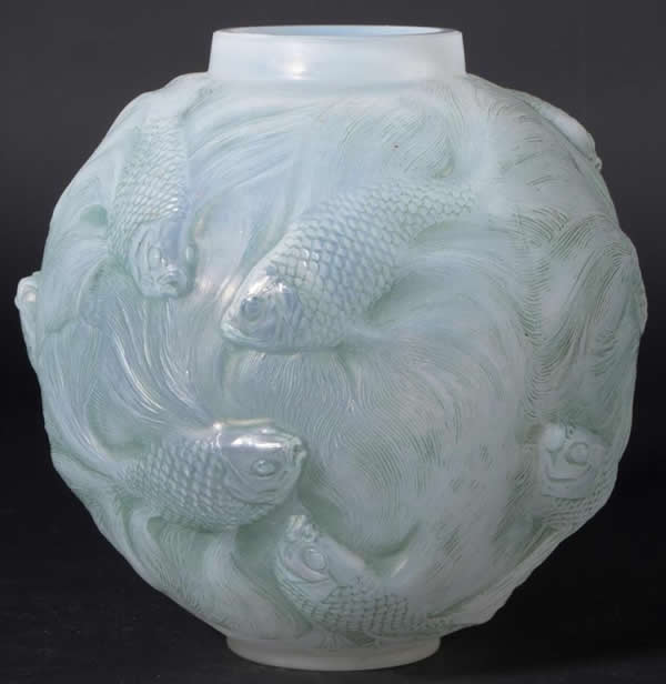 R. Lalique Formose Vase
