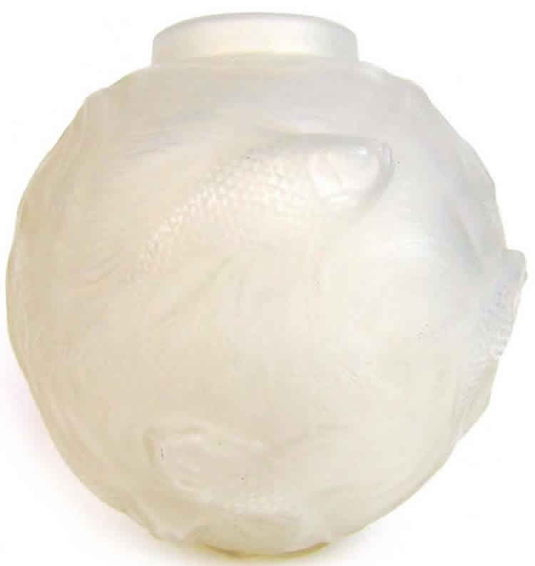 R. Lalique Formose Vase