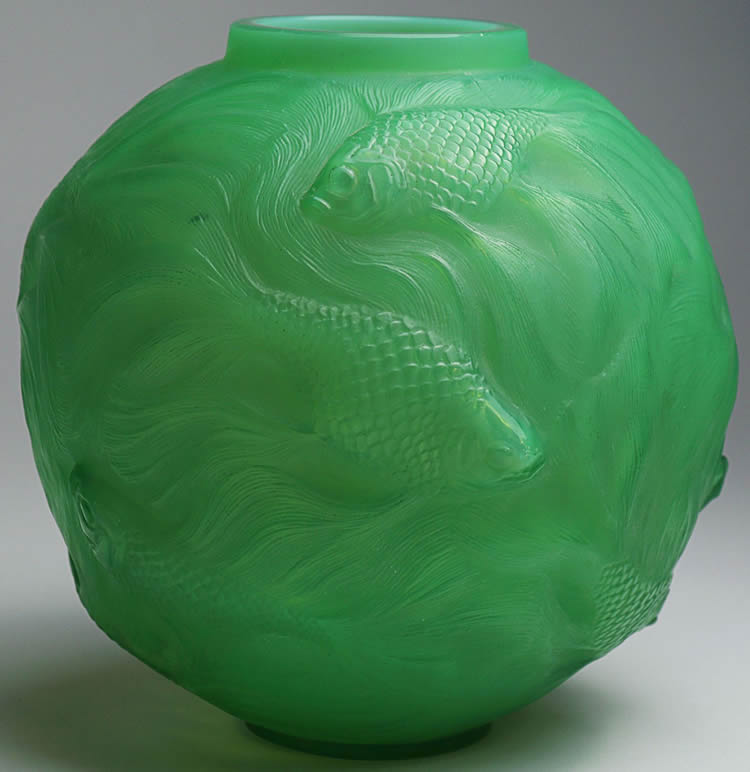 R. Lalique Formose Vase