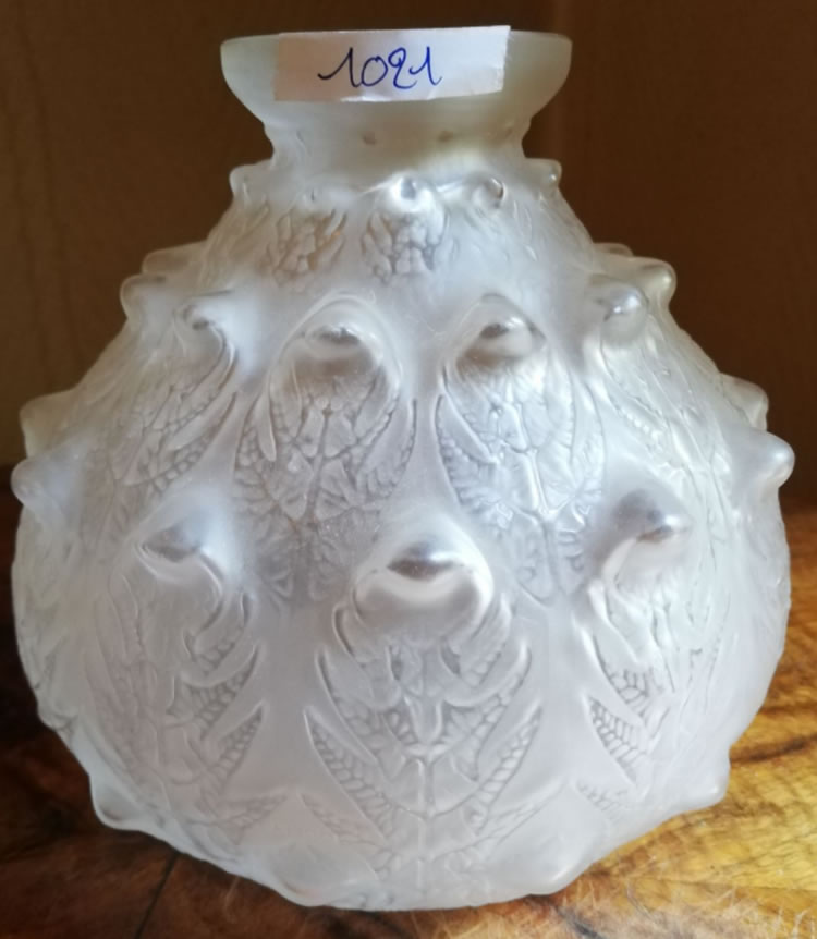 R. Lalique Fougeres Vase