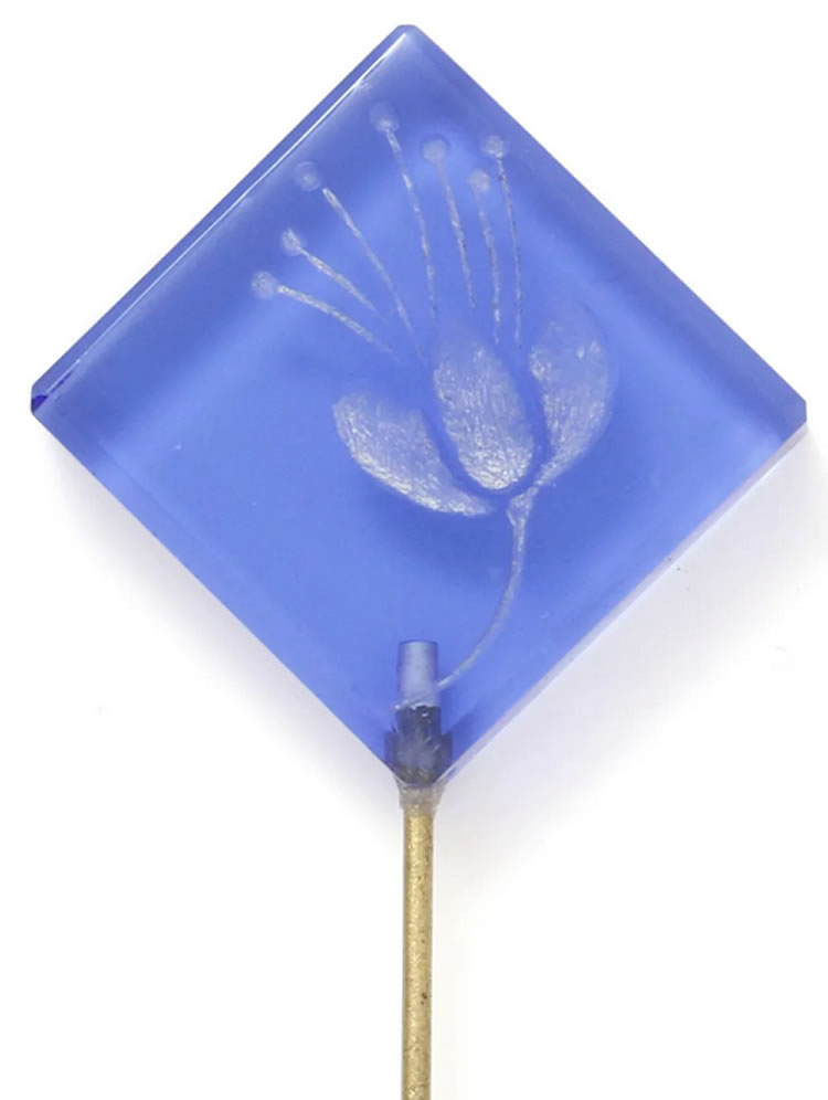 R. Lalique Fuschia Hatpin